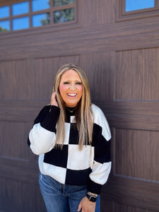 BLACK WHITE COMBO SWEATER M1