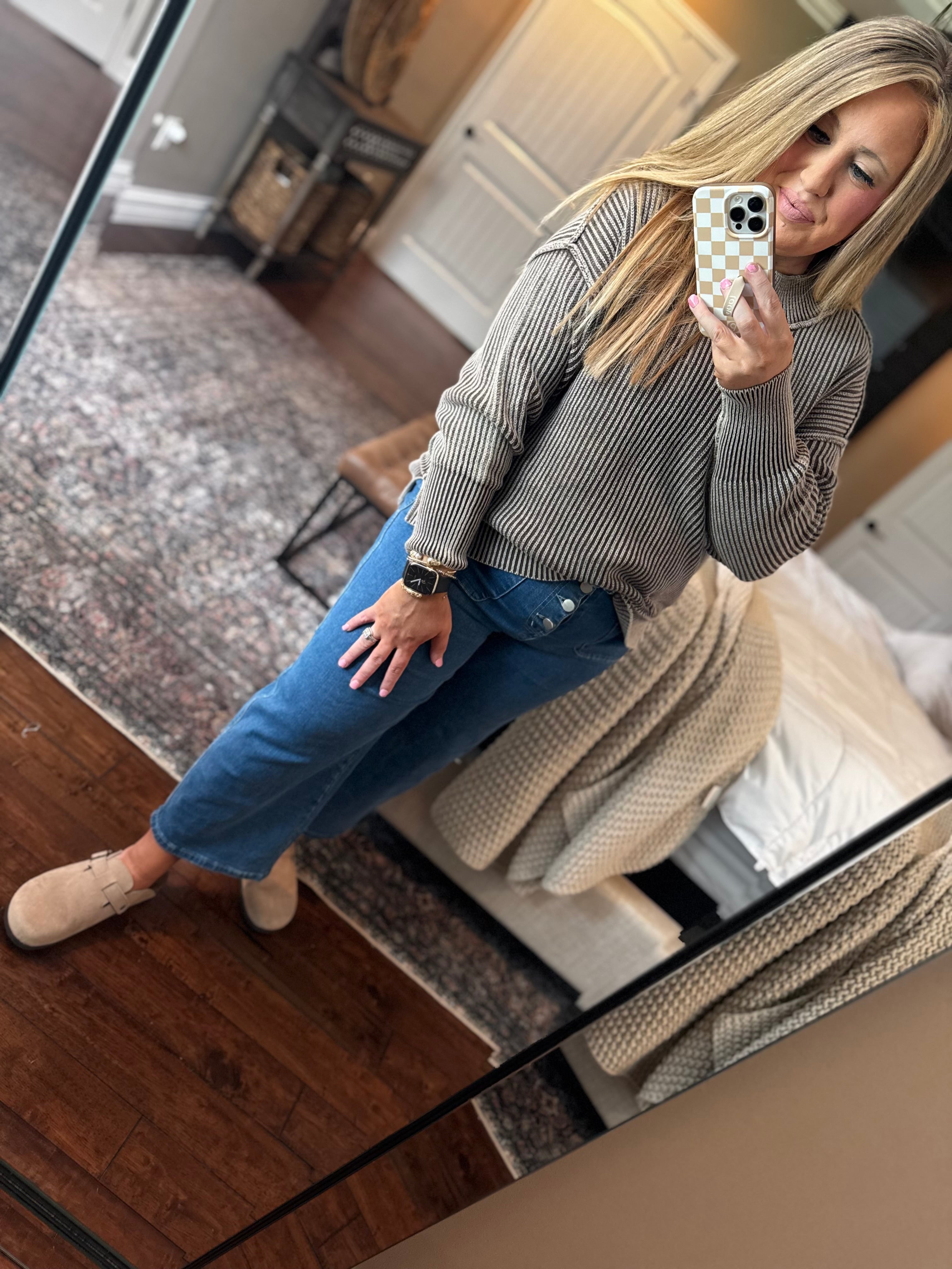 BROWN SWEATER L10