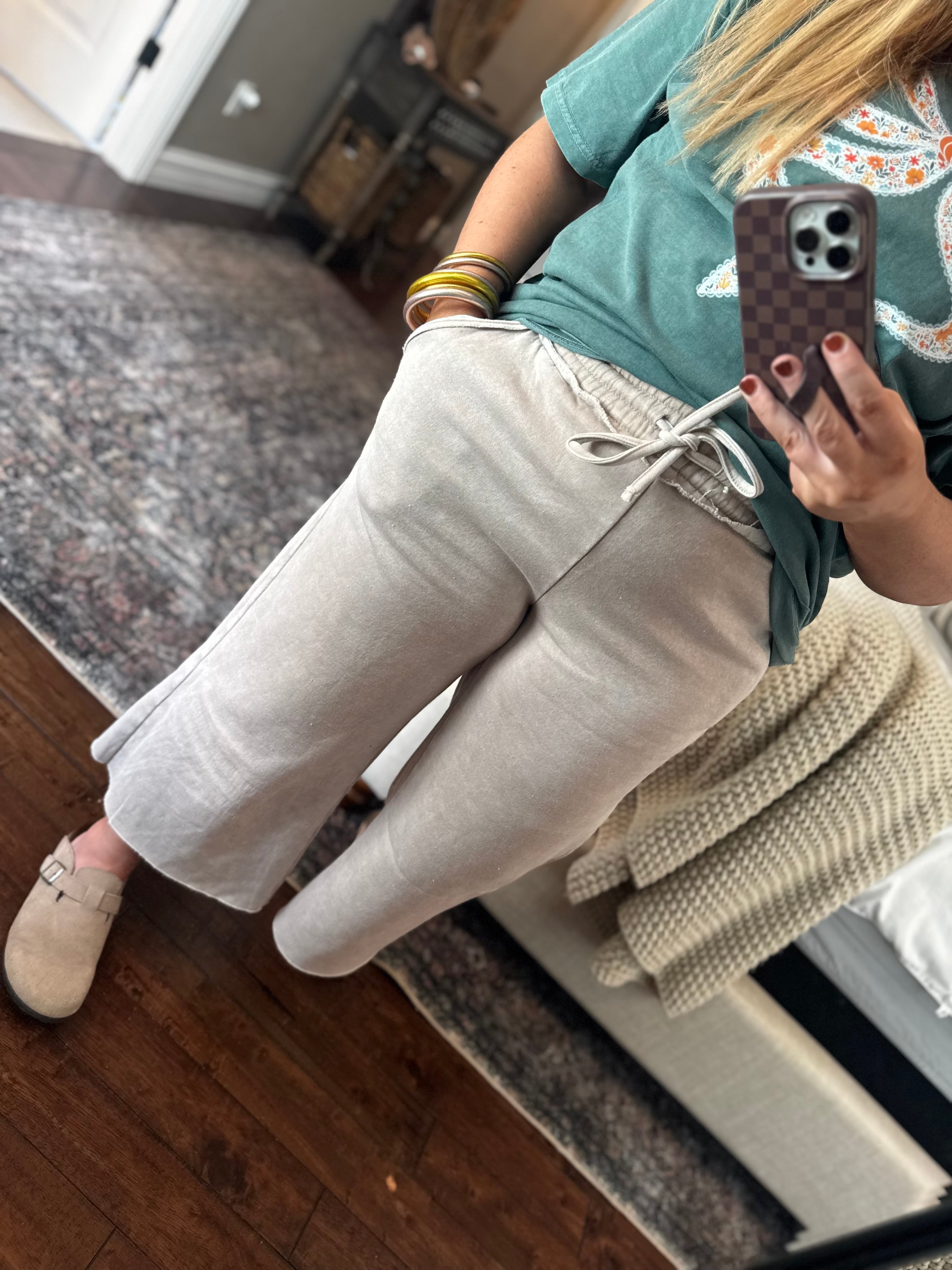 BEIGE BOTTOMS N15
