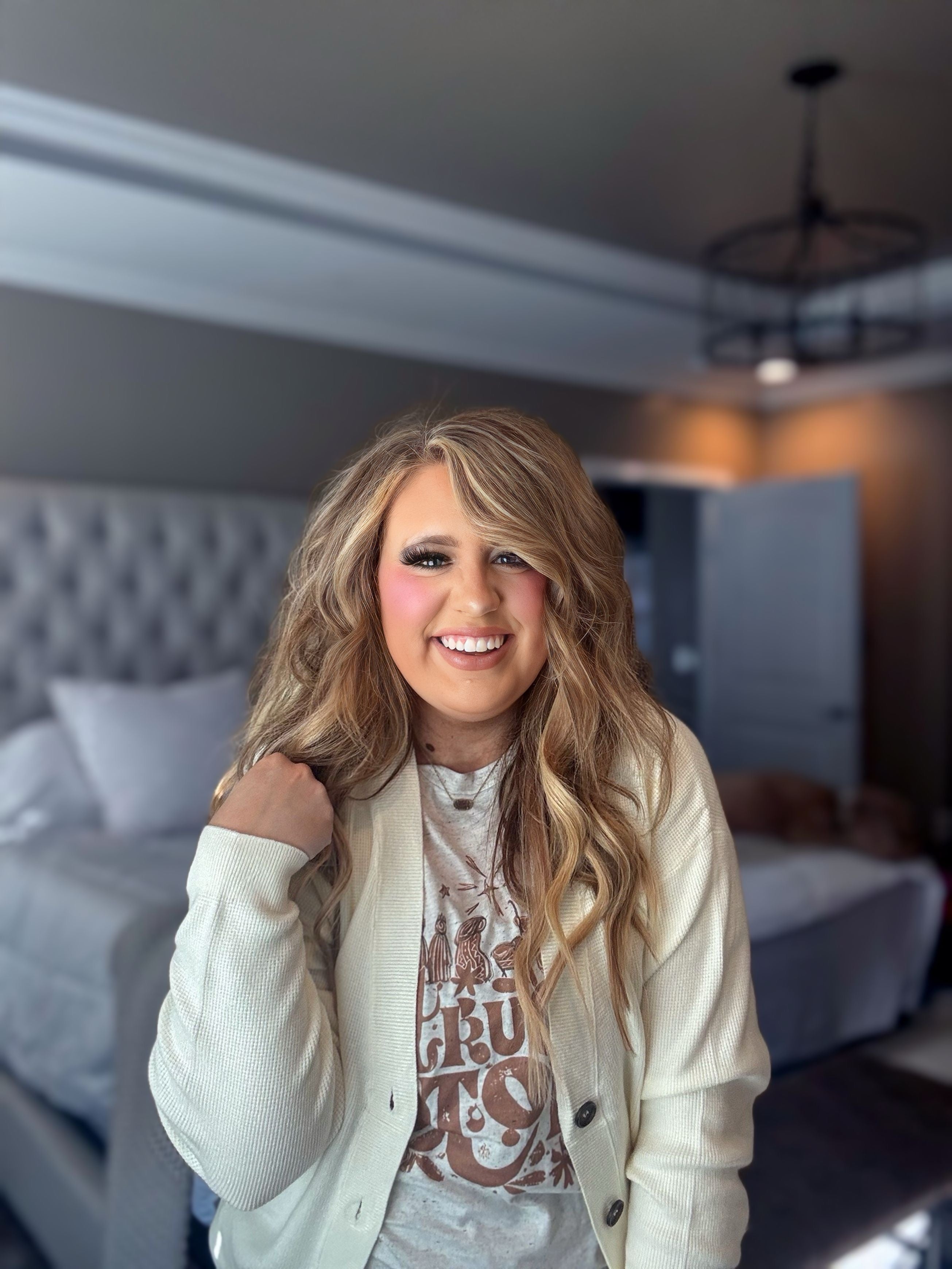 CREAM BUTTON CARDIGAN R5