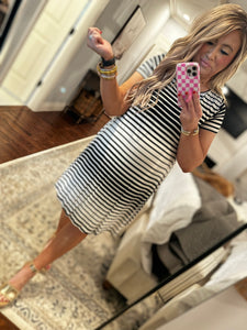 BLACK/ WHITE STRIPE DRESS 23D