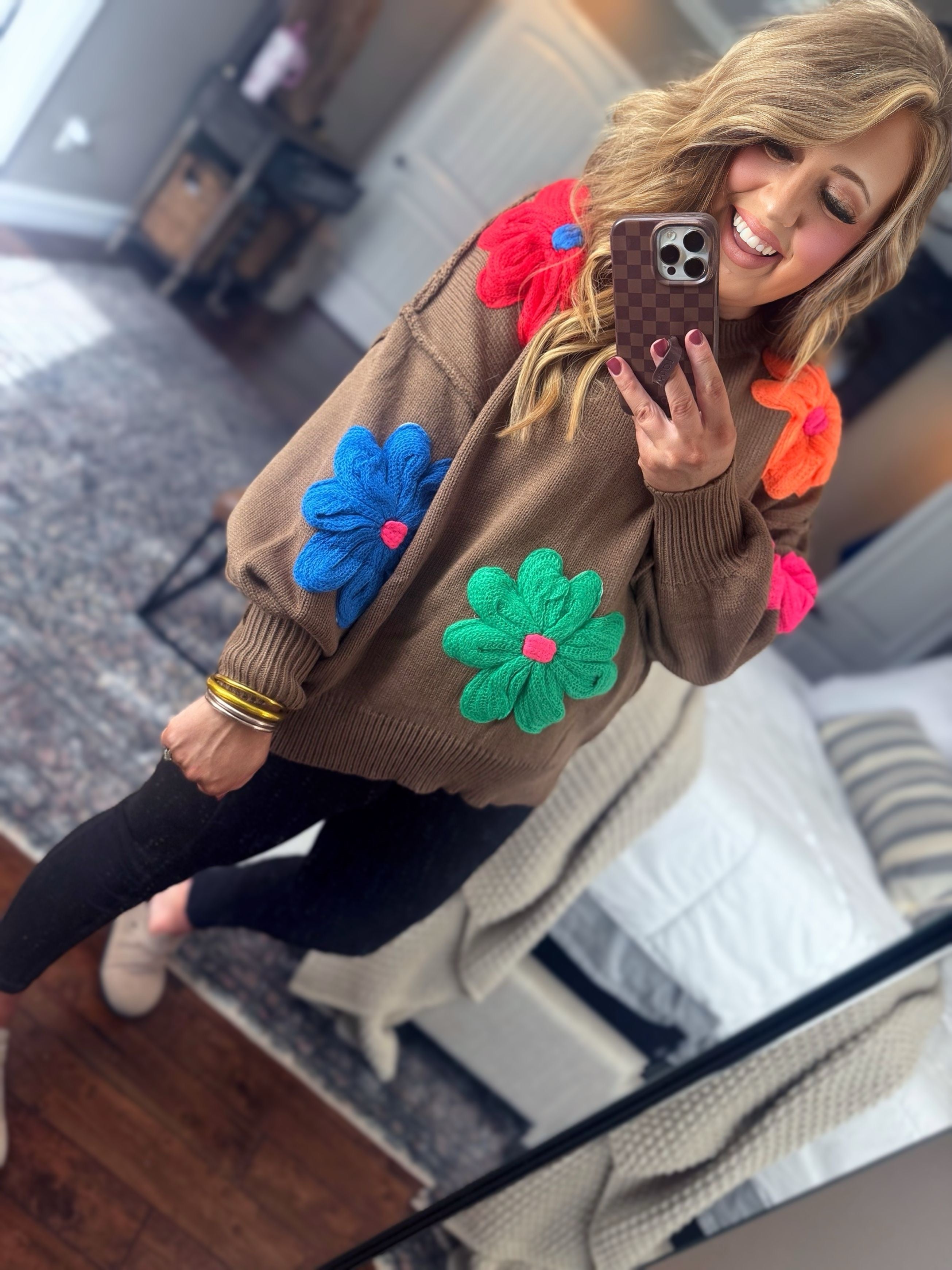 MOCHA FLORAL SWEATER Q1