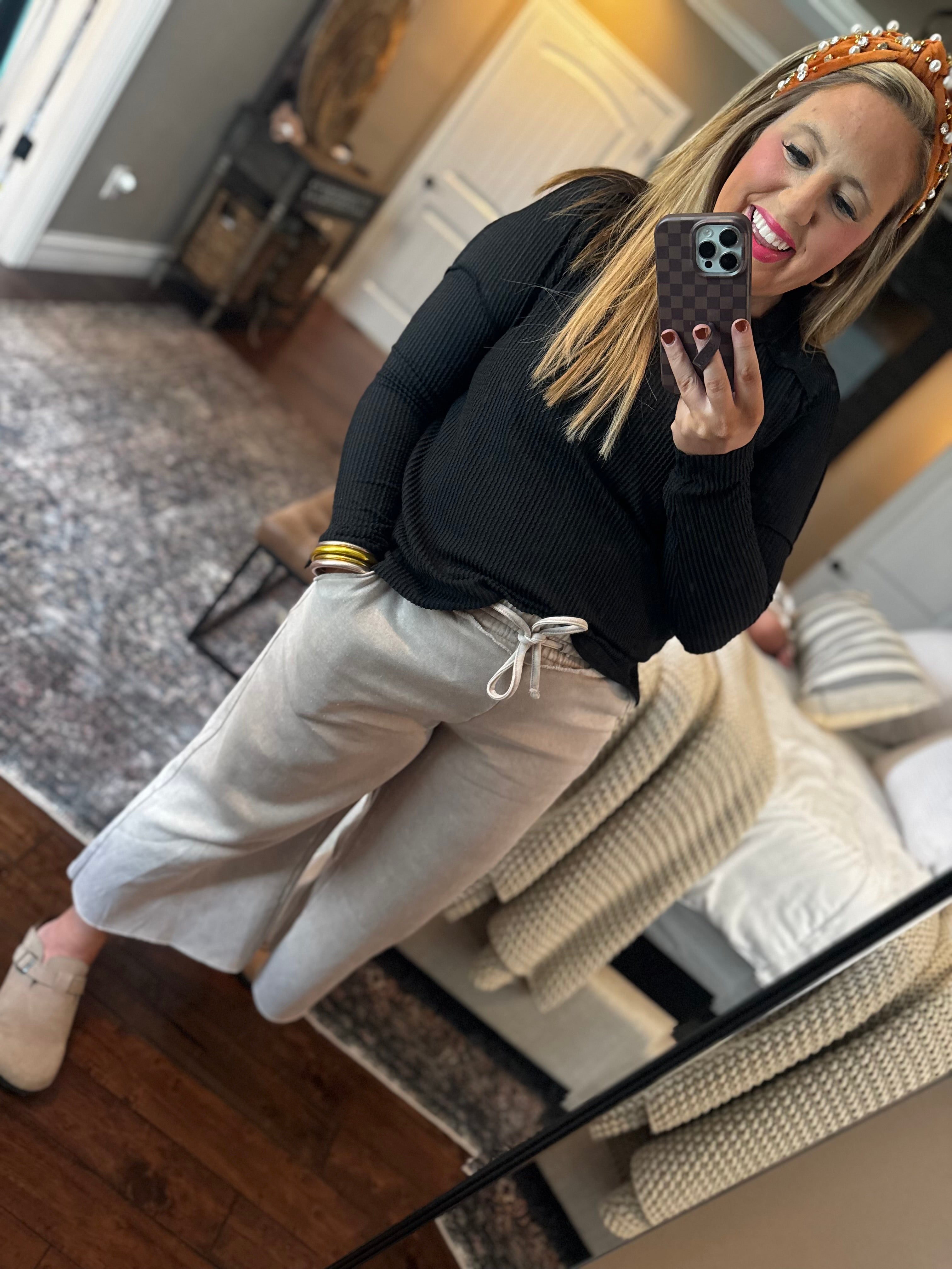BLACK RIBBED TOP N 10