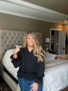 BLACK RUFFLE BOTTOM TOP K15