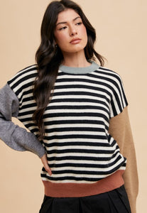IVORY / BLACK STRIPE SWEATER M7