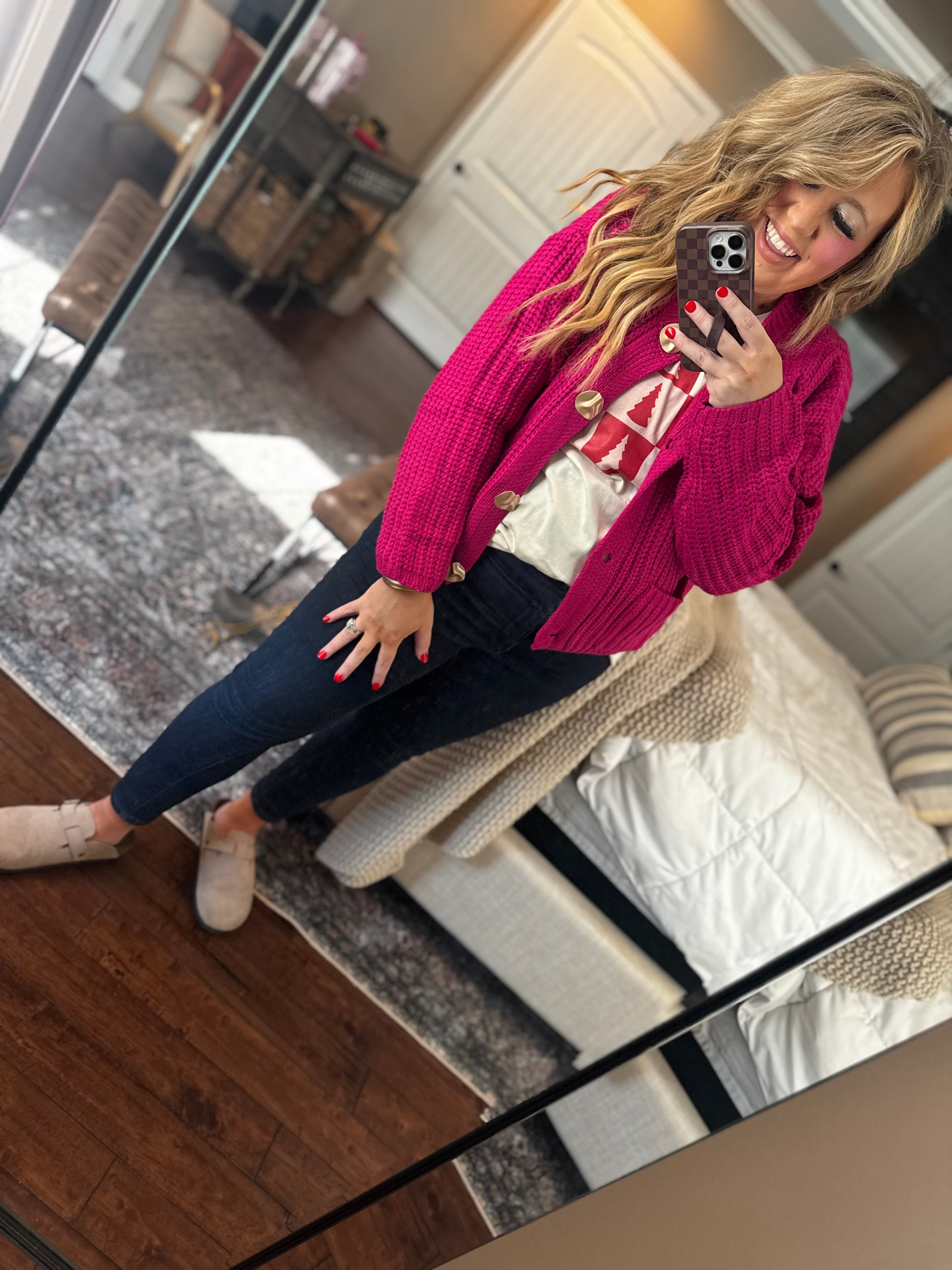 GOLD BUTTON FUCHSIA CARDIGAN R 30