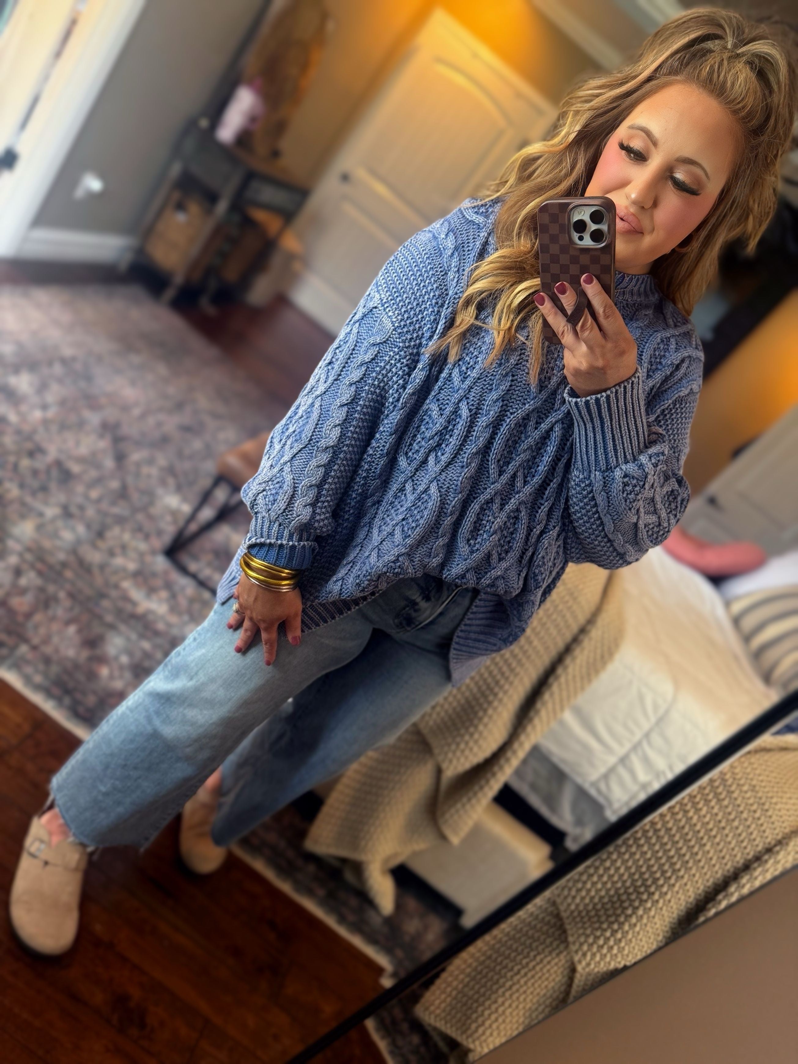 BLUEBERRY SWEATER Q10