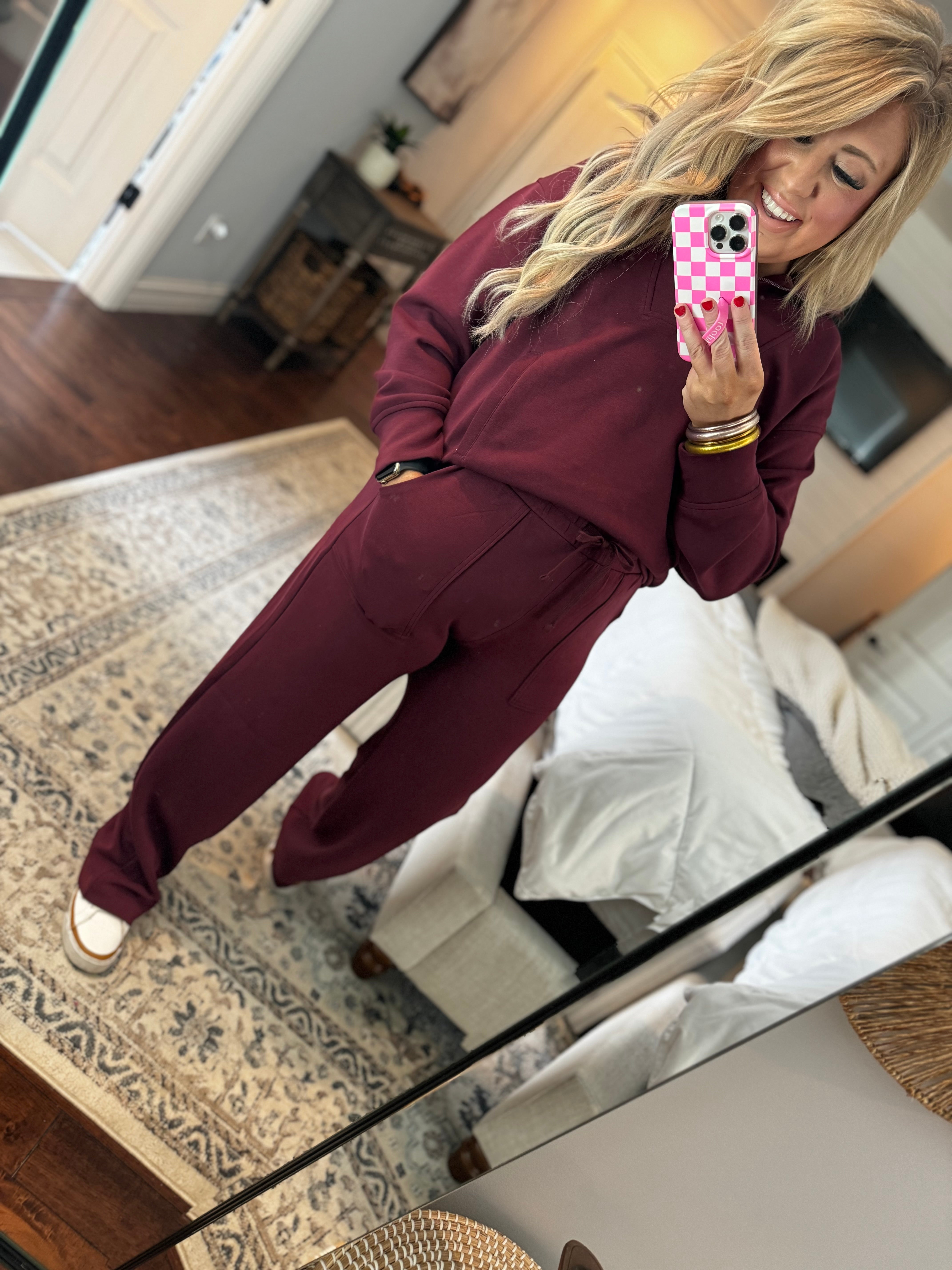 WINE  TOP AND SWEATPANT 19E