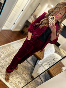 BURGUNDY BLAZER OUTFIT 8W