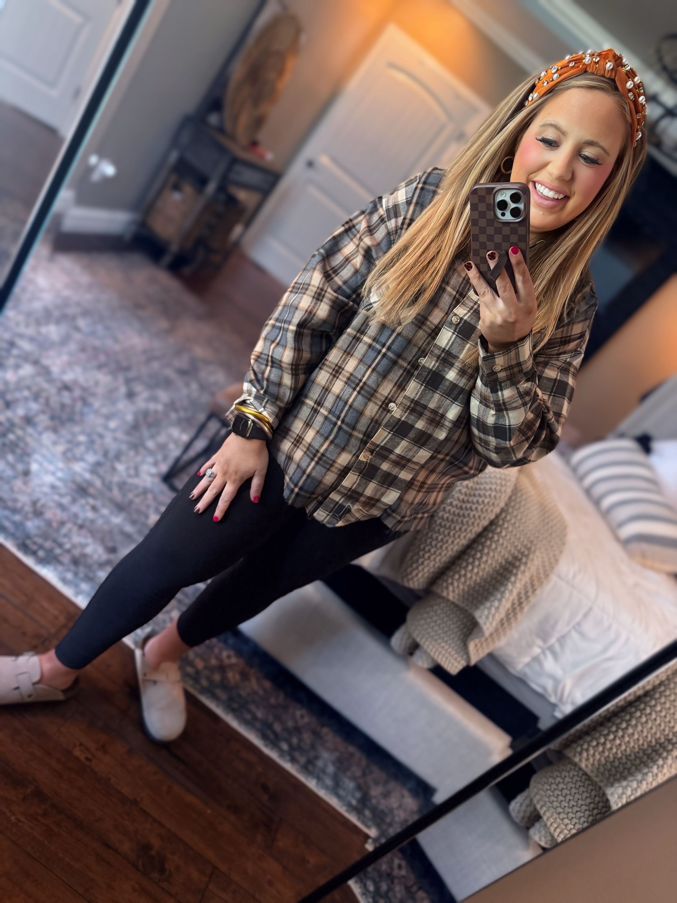 OAT CHECKED BUTTON UP TOP O5