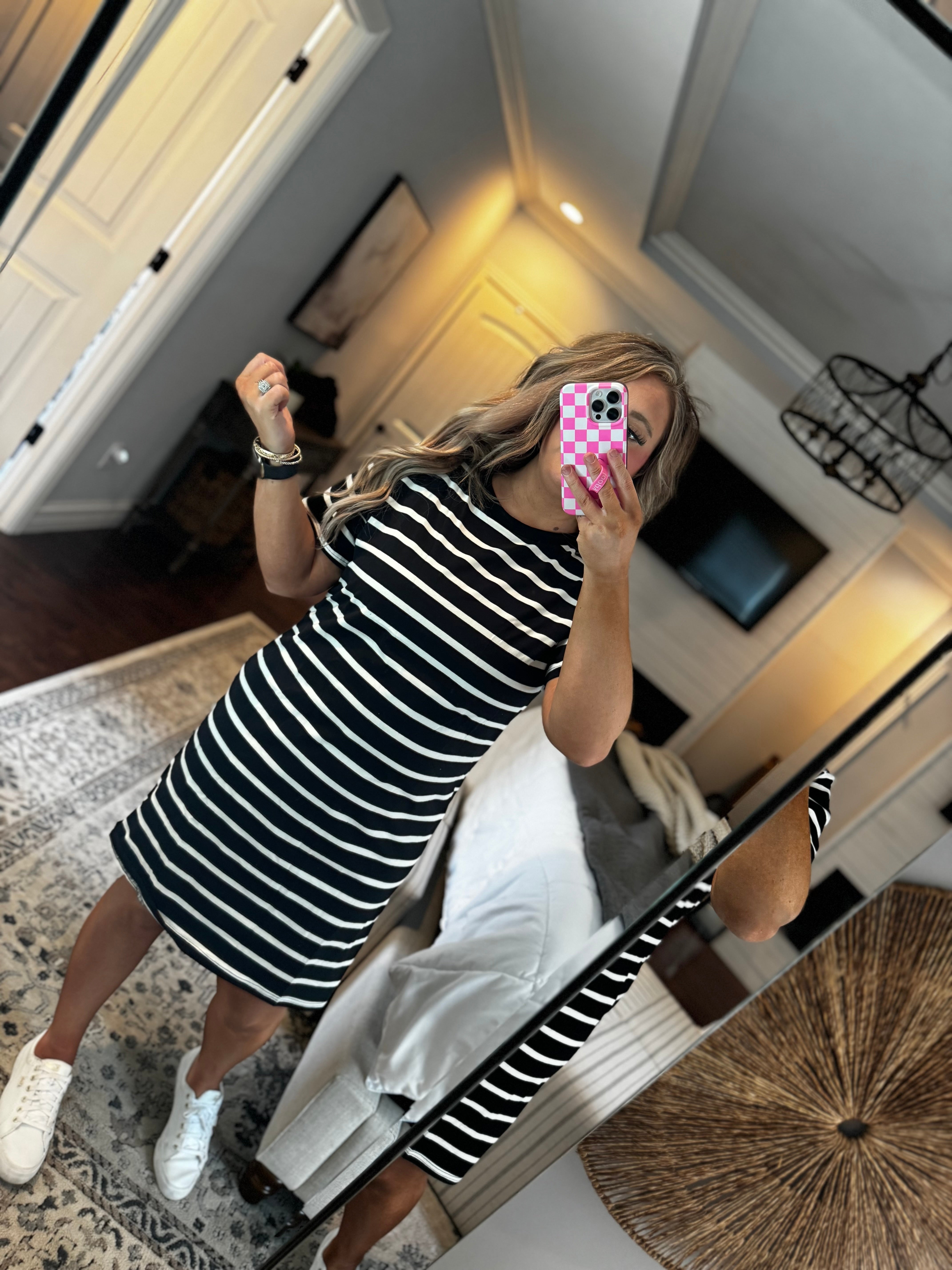 BLACK AND WHITE STRIPE DRESS- 4F