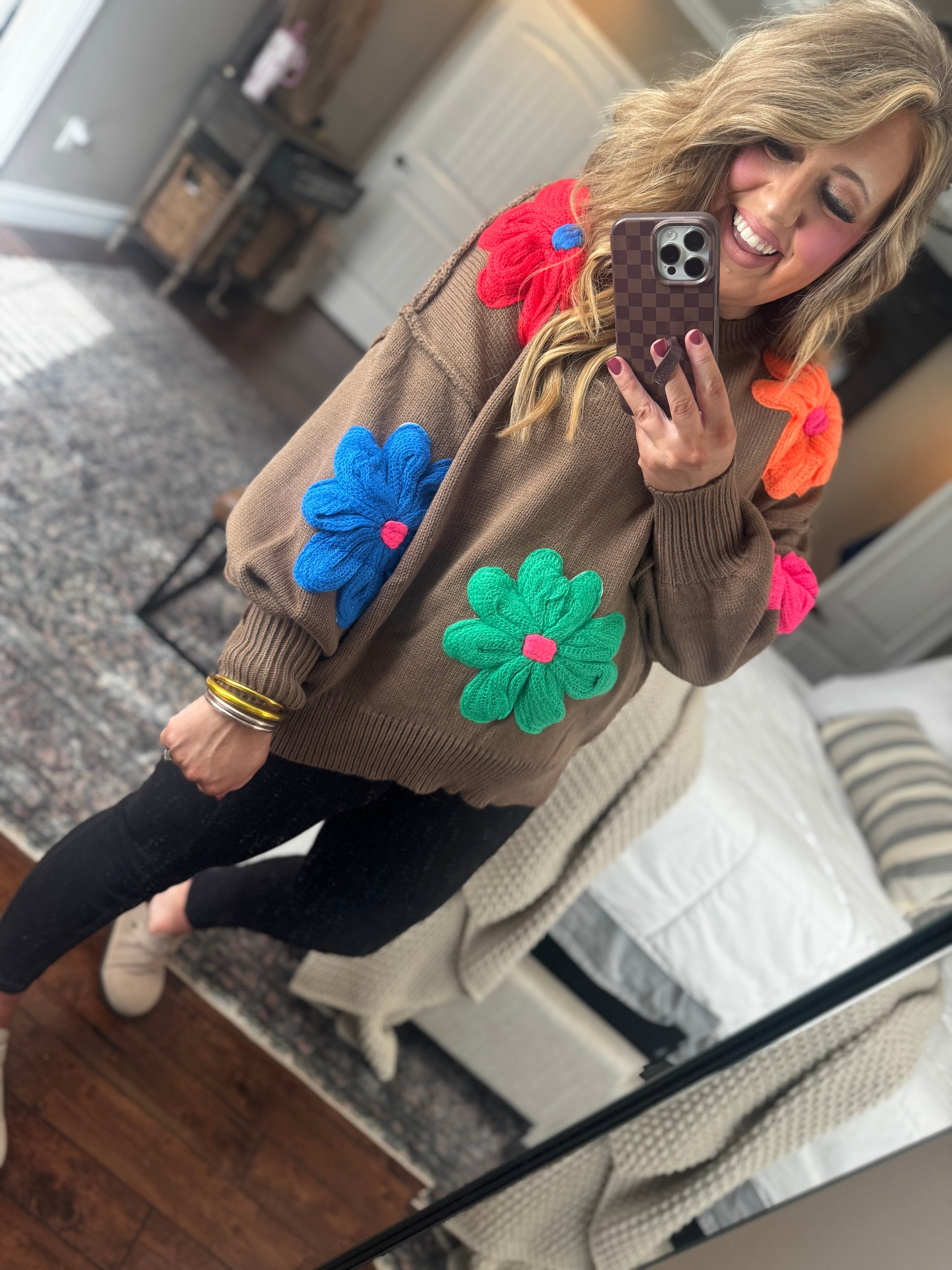 MOCHA FLORAL SWEATER Q1