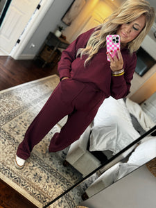 WINE  TOP AND SWEATPANT 19E