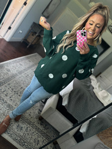 CURVY HUNTER GREEN SWEATER