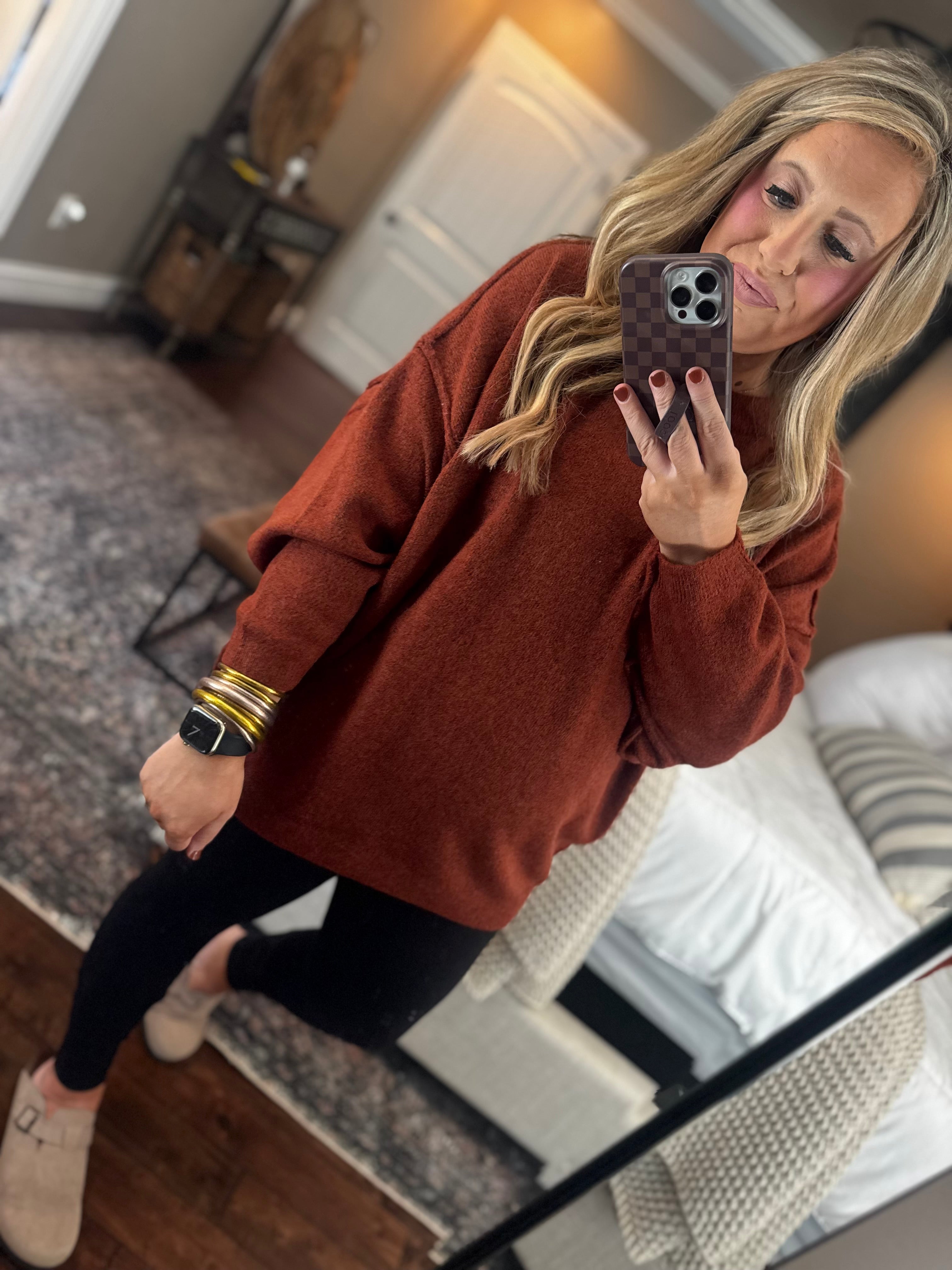 RUST SWEATER M6