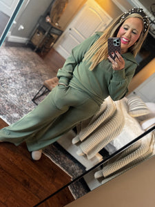 OLIVE HALF ZIP SET N9