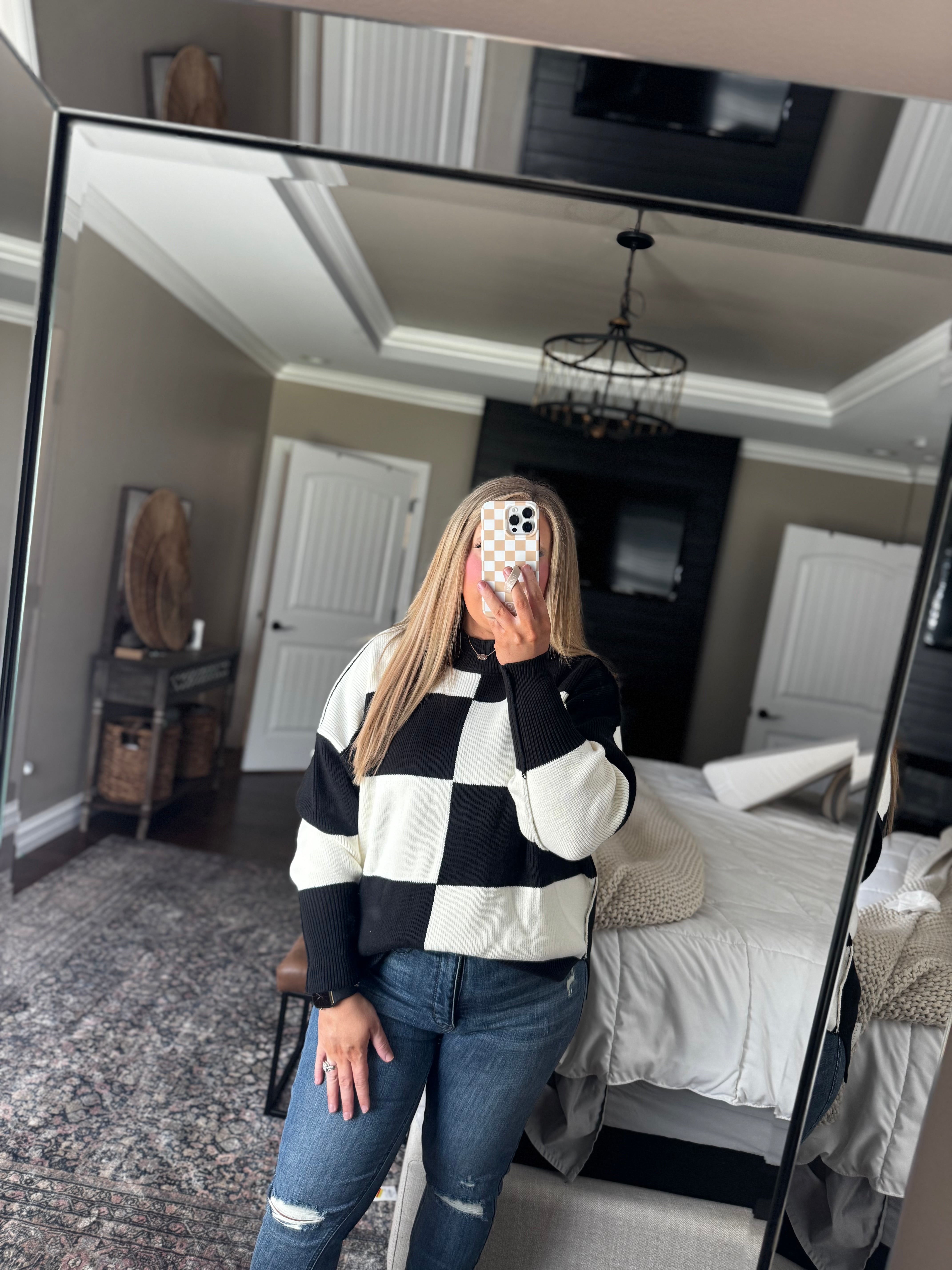 BLACK WHITE COMBO SWEATER M1