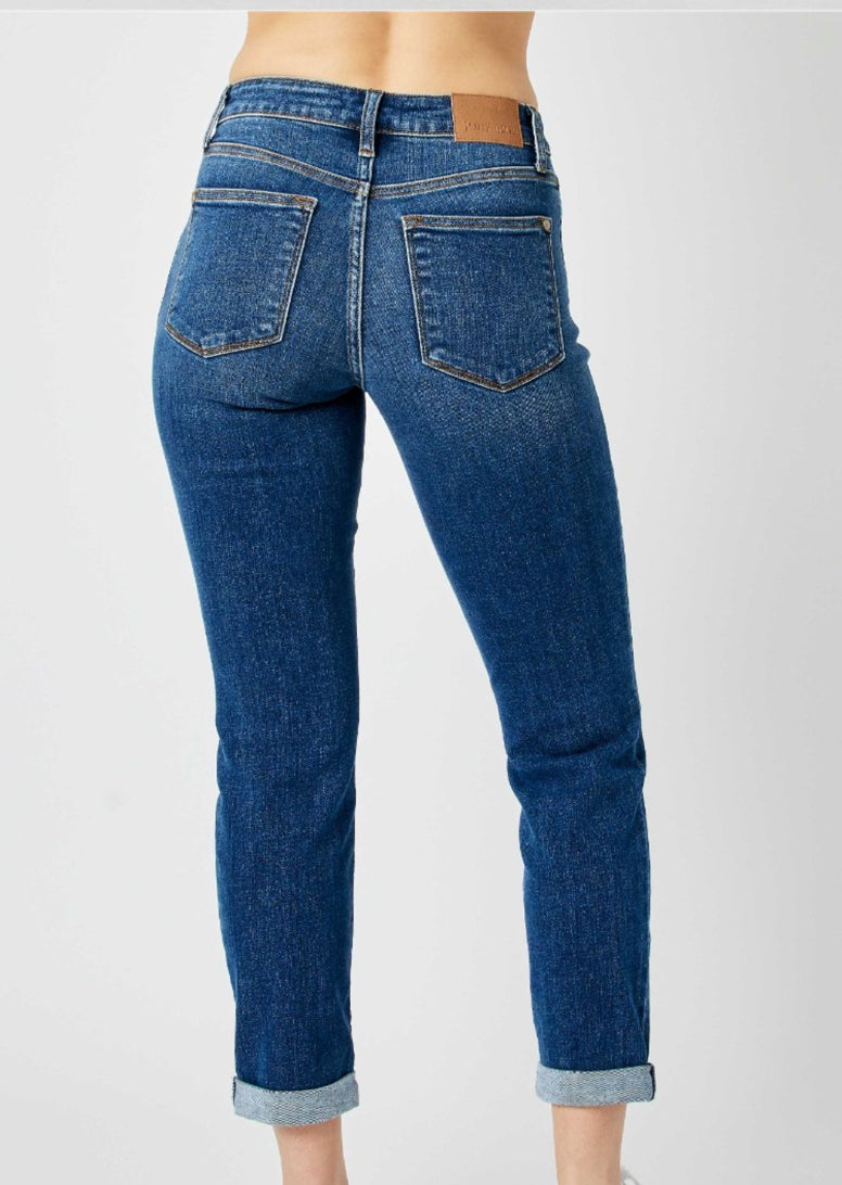 JUDY BLUE MID RISE SLIM FIT - D