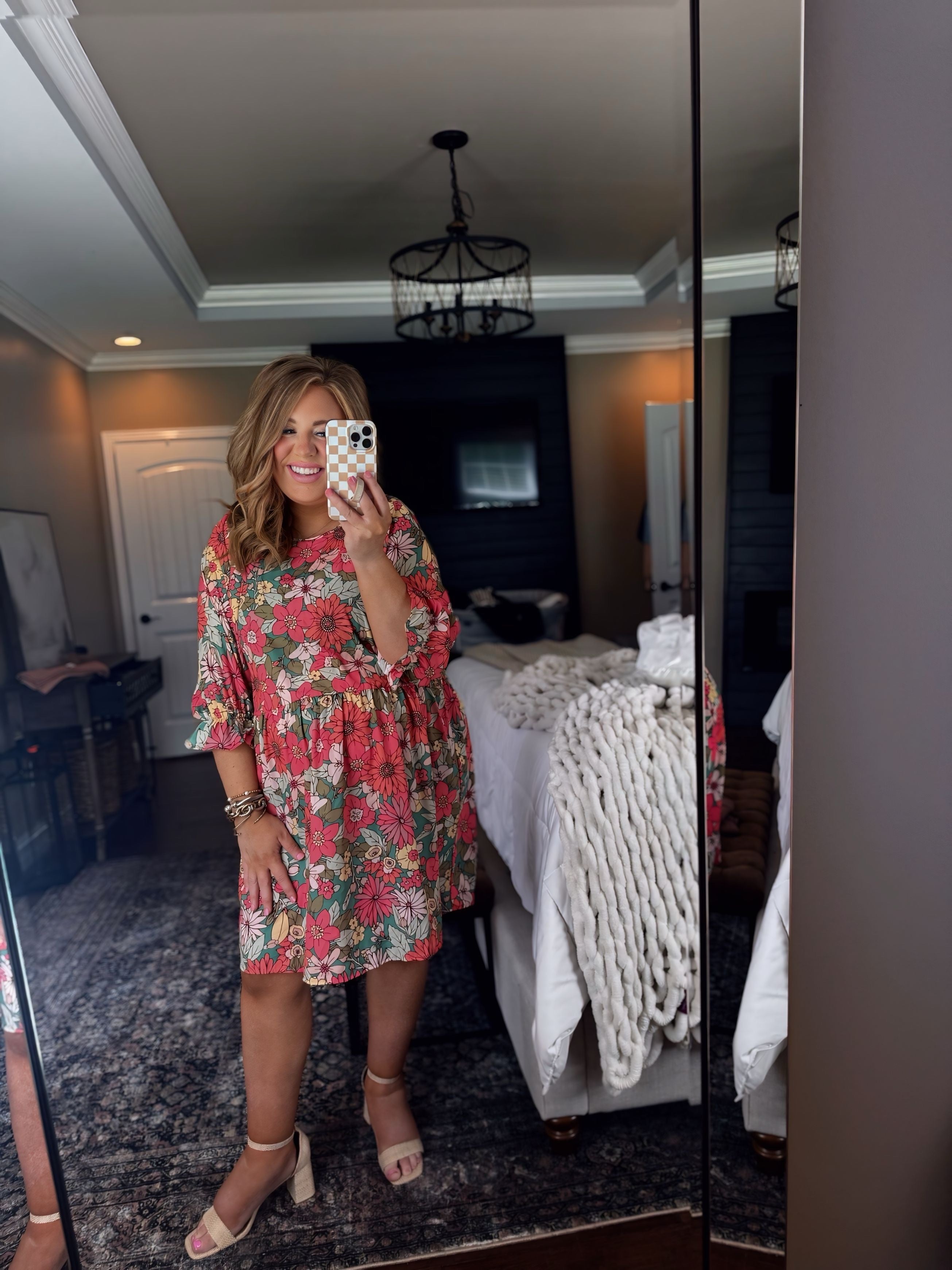 CURVY CORAL GREEN FLORAL DRESS *