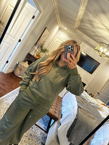 OLIVE TEXTURED SET R30