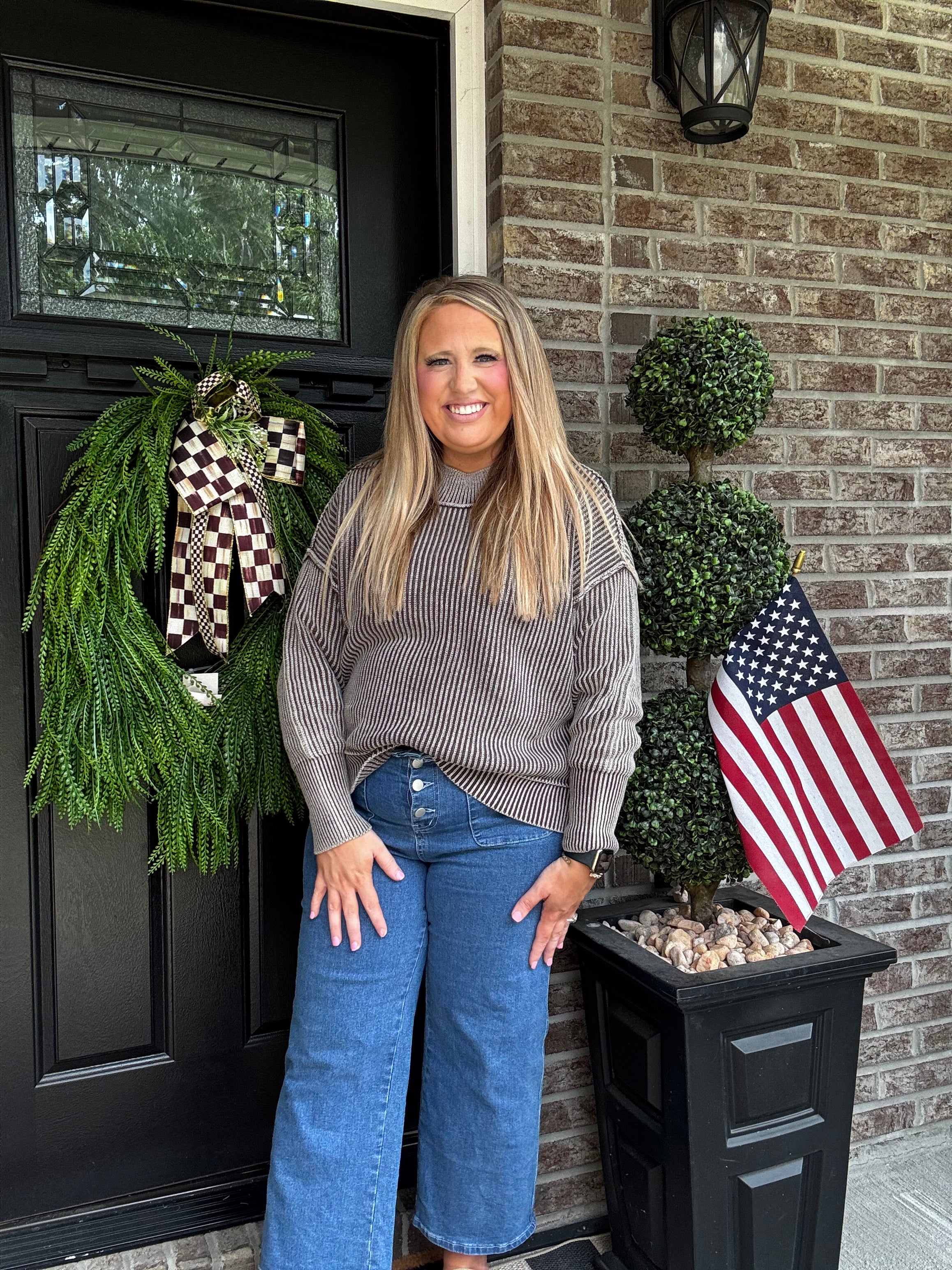 BROWN SWEATER L10