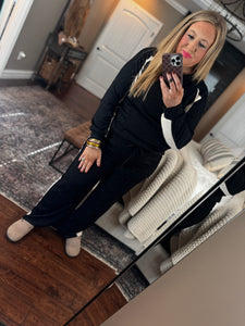 BLACK / CREAM SET N19