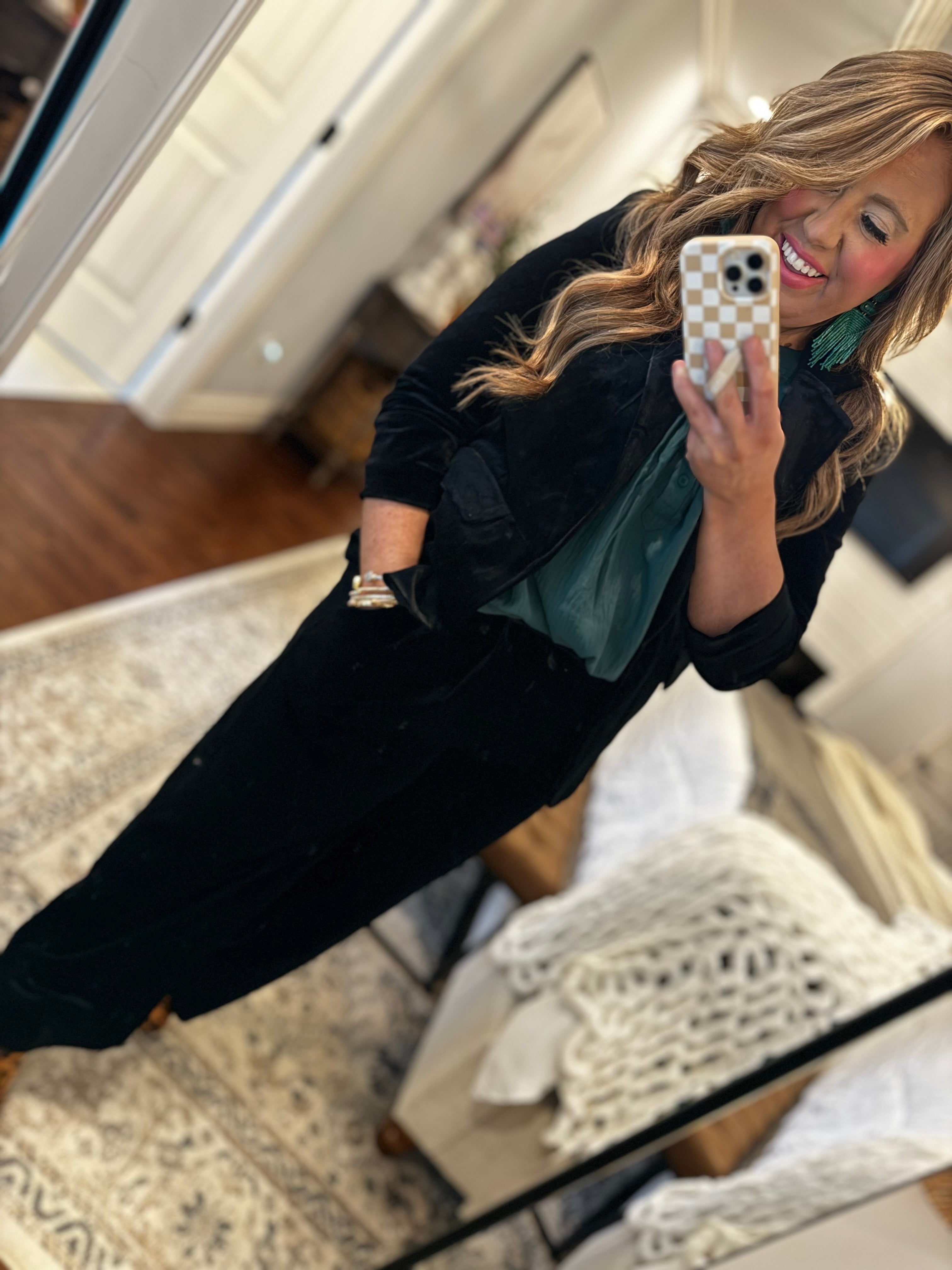 BLACK VELVET BLAZER OUTFIT 13W