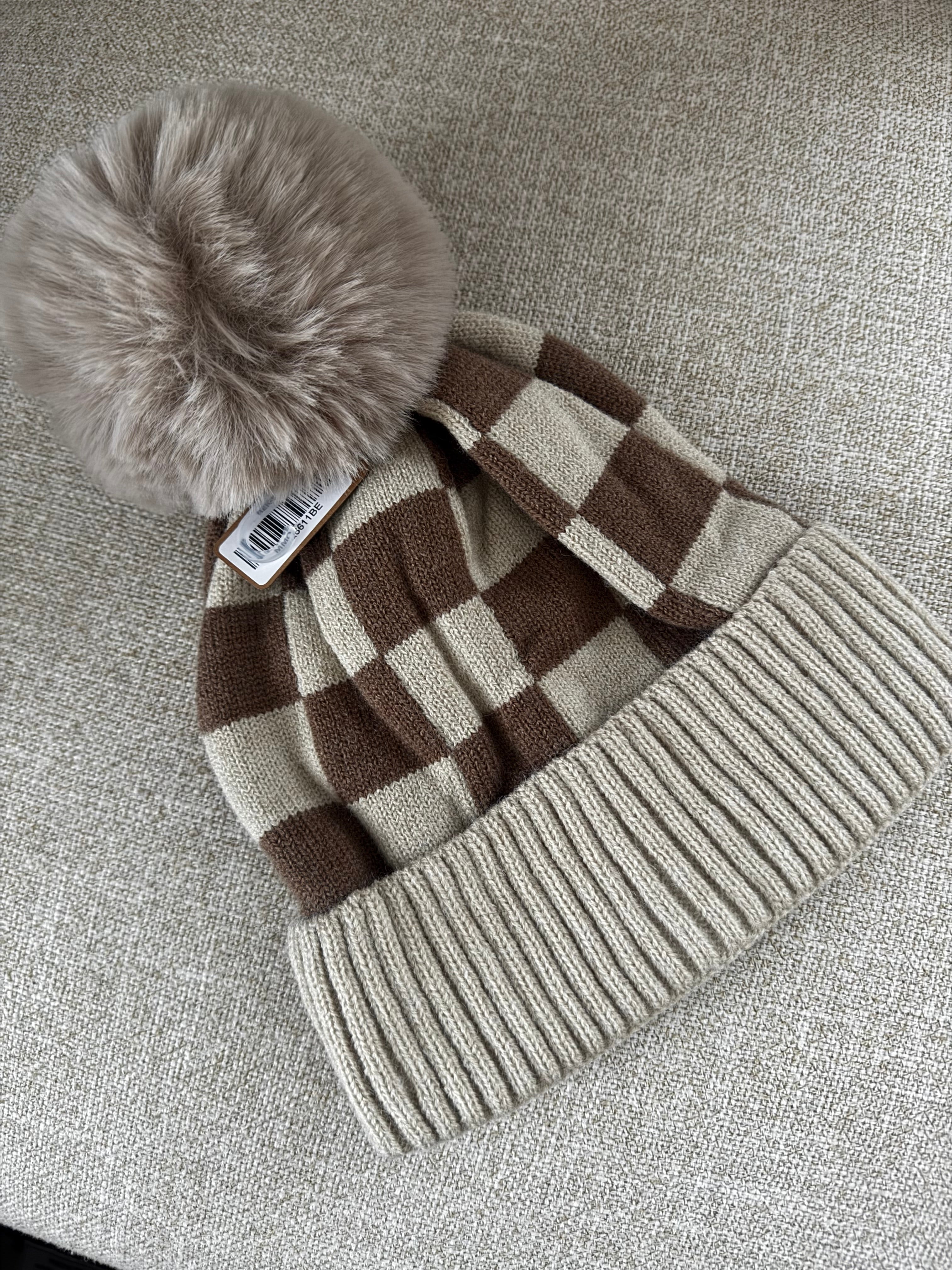 DOORBUSTER CHECKERED BEANIES