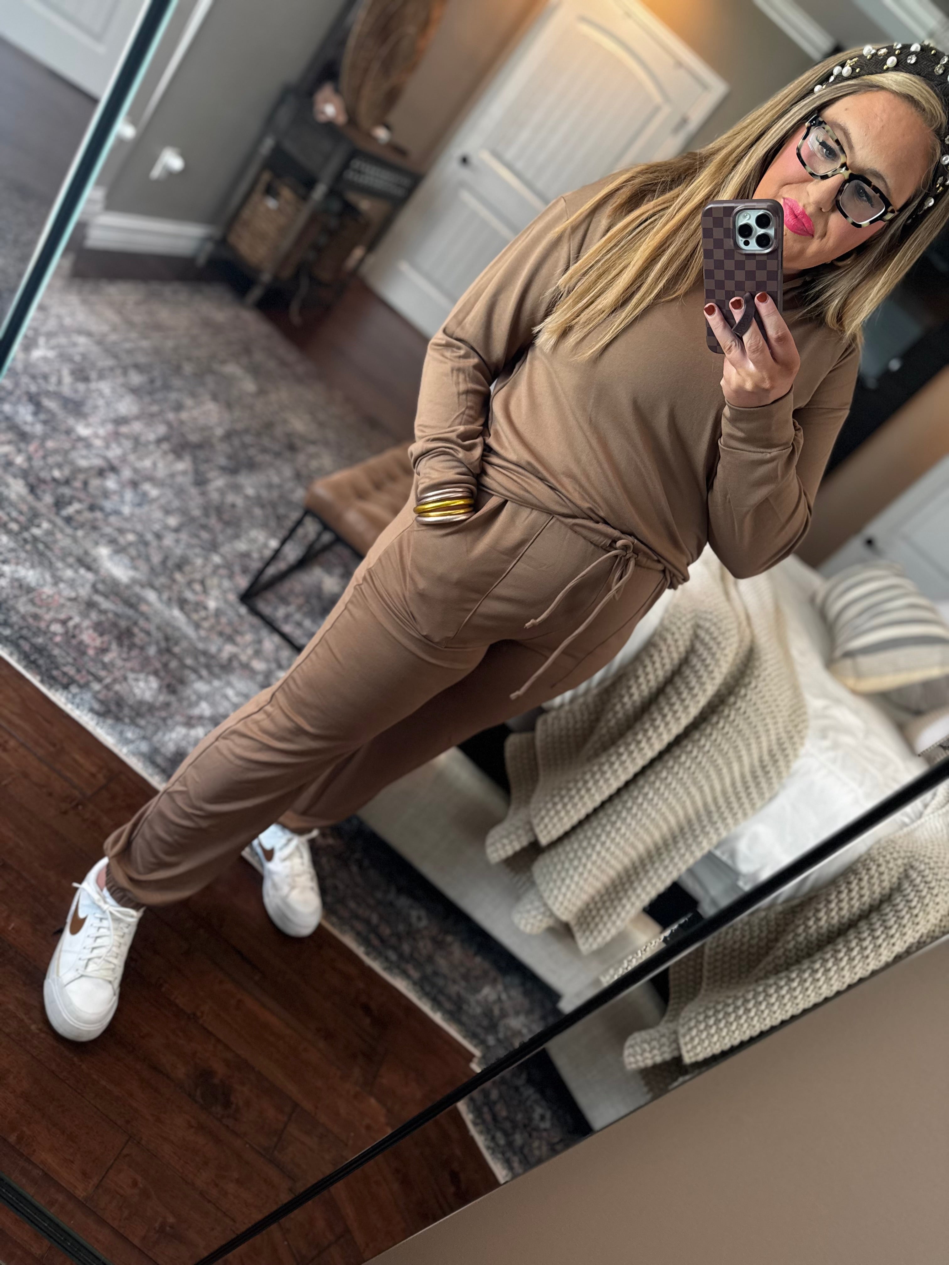 BROWN COLLARED SET 2N