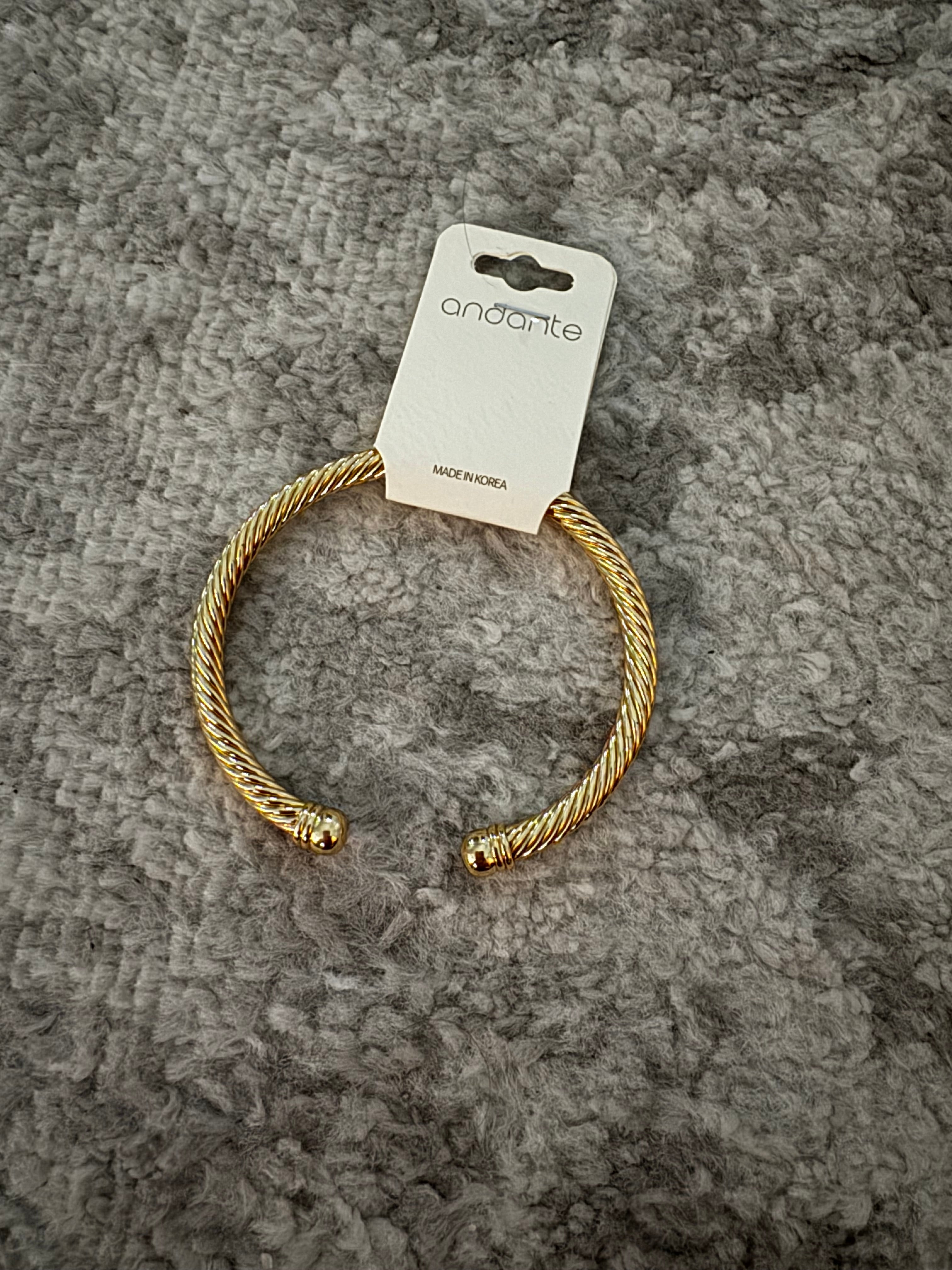 Bracelet