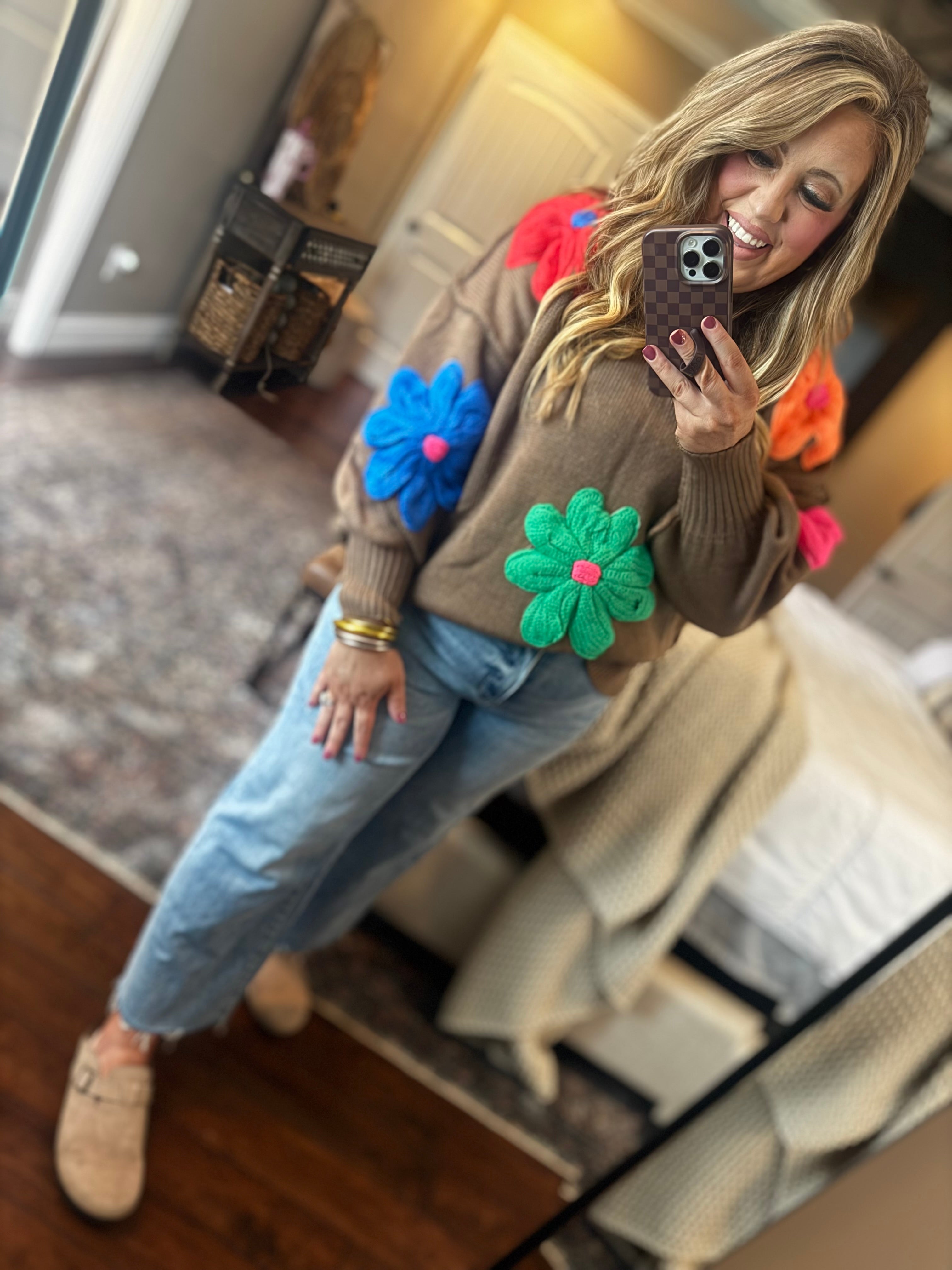 MOCHA FLORAL SWEATER Q1