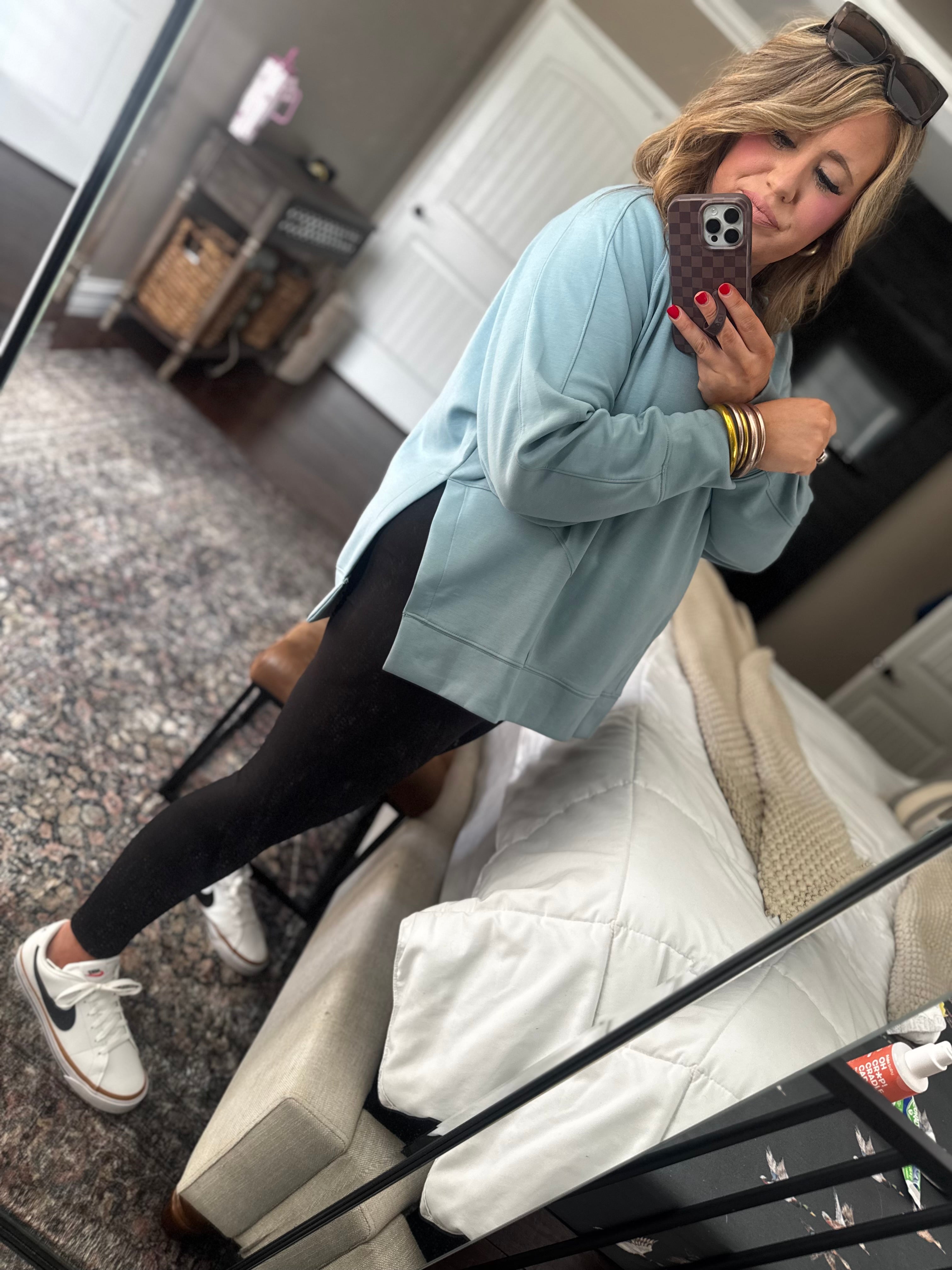 DOORBUSTER LIGHT TEAL SWEATSHIRT S16